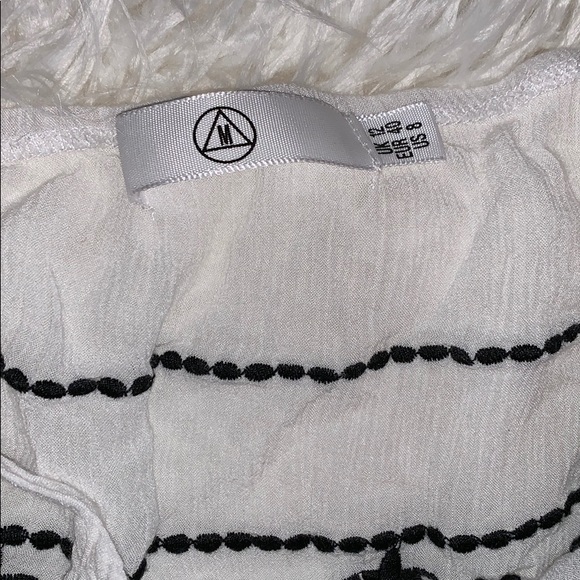 White tank top with bird and flower design - Picture 4 of 6